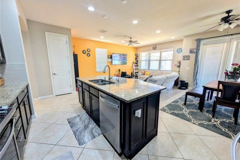 Снять в аренду виллу или дом в Фиш-Хок, Флорида 8 комнат, 197.7м2, № 1908485 - фото 9