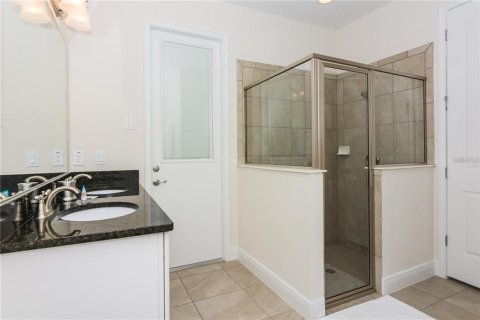 Casa en venta en Kissimmee, Florida, 8 dormitorios, 439.71 m2 № 1576337 - foto 20