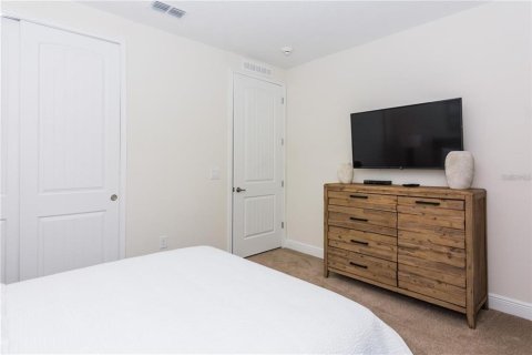 Casa en venta en Kissimmee, Florida, 8 dormitorios, 439.71 m2 № 1576337 - foto 28