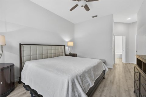 Купить виллу или дом в Уэст-Палм-Бич, Флорида 4 комнаты, 165.46м2, № 2083184 - фото 16