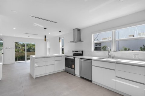 Villa ou maison à vendre à West Palm Beach, Floride: 3 chambres № 2026266 - photo 8