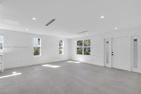 Villa ou maison à vendre à West Palm Beach, Floride: 3 chambres № 2026266 - photo 5