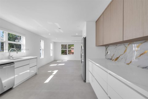 Villa ou maison à vendre à West Palm Beach, Floride: 3 chambres № 2026266 - photo 9