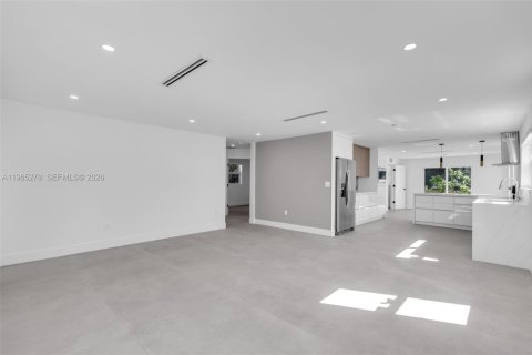 Villa ou maison à vendre à West Palm Beach, Floride: 3 chambres № 2026266 - photo 6