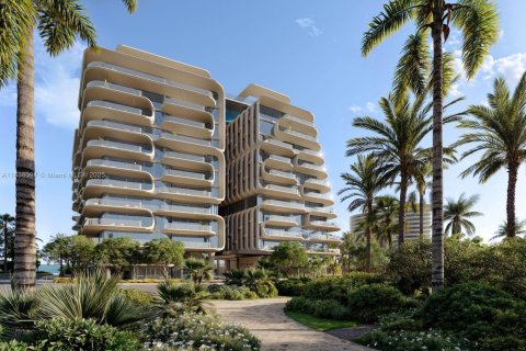 Condo in Surfside, Florida, 4 bedrooms  № 1836659 - photo 1
