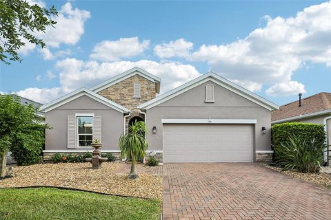 Villa ou maison à vendre à Groveland, Floride: 2 chambres, 170.48 m2 № 2147745 - photo 2
