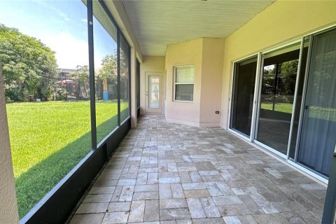 Casa en alquiler en Kissimmee, Florida, 3 dormitorios, 220.74 m2 № 1906444 - foto 19