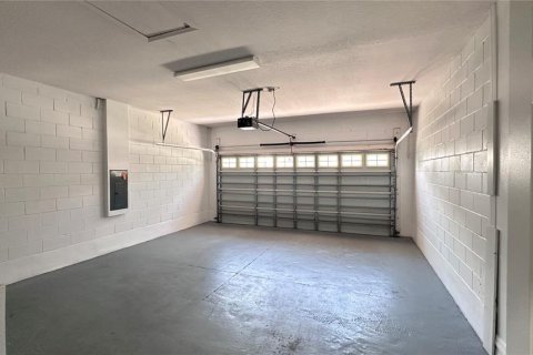 Casa en alquiler en Kissimmee, Florida, 3 dormitorios, 220.74 m2 № 1906444 - foto 10