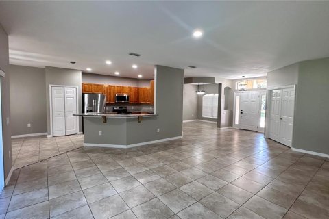 Casa en alquiler en Kissimmee, Florida, 3 dormitorios, 220.74 m2 № 1906444 - foto 6