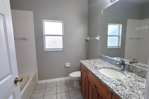 Casa en alquiler en Kissimmee, Florida, 3 dormitorios, 220.74 m2 № 1906444 - foto 17