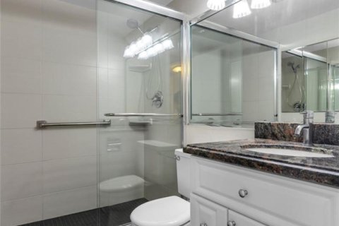Condo in Deerfield Beach, Florida, 2 bedrooms  № 2244750 - photo 14