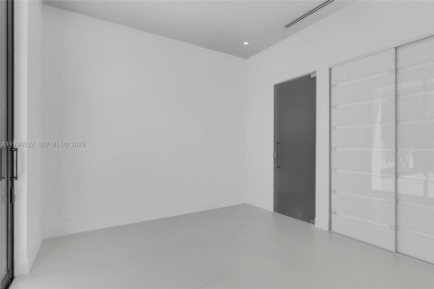 Villa ou maison à vendre à North Miami, Floride: 4 chambres, 207.64 m2 № 1994581 - photo 22