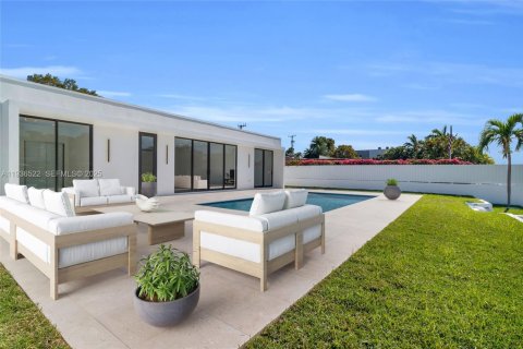 Villa ou maison à vendre à North Miami, Floride: 4 chambres, 207.64 m2 № 1994581 - photo 4