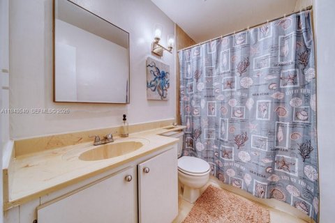 Adosado en venta en Miami, Florida, 3 dormitorios, 126.81 m2 № 2000243 - foto 7