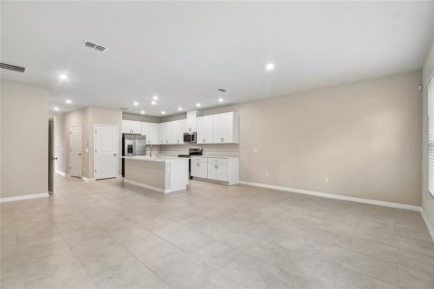 Townhouse in Daytona Beach, Florida 3 bedrooms, 164.81 sq.m. № 2209562 - photo 10