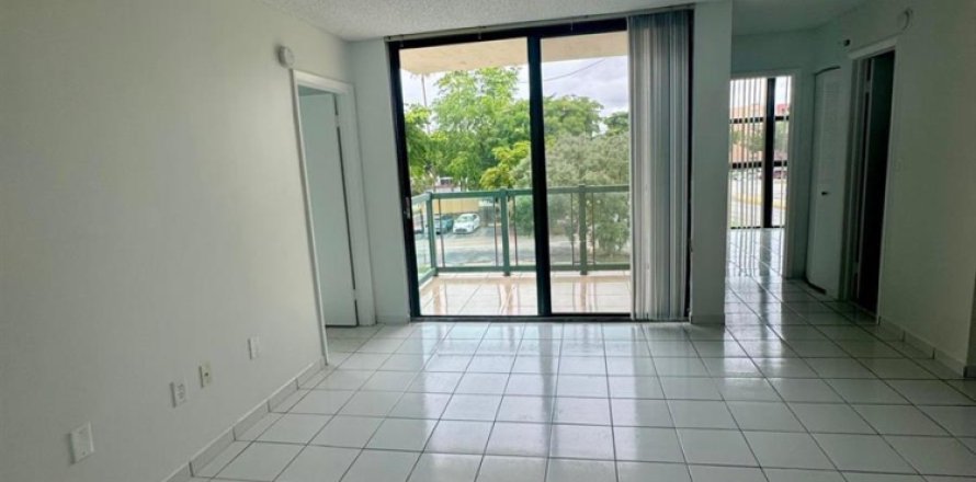 Condo à Miami, Floride, 2 chambres  № 2383024