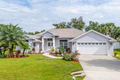 House in Palm Coast, Florida 3 bedrooms, 203.36 sq.m. № 1908633 - photo 2