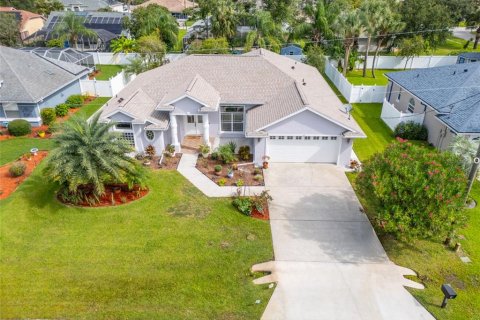 House in Palm Coast, Florida 3 bedrooms, 203.36 sq.m. № 1908633 - photo 4