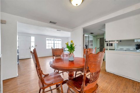 House in Holiday, Florida 2 bedrooms, 94.39 sq.m. № 1677017 - photo 26