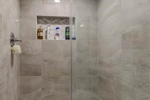 Casa en venta en Tampa, Florida, 5 dormitorios, 123.93 m2 № 1795730 - foto 26