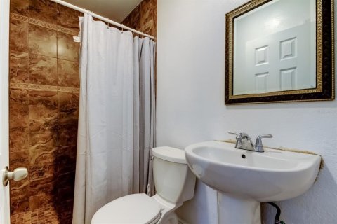 Casa en venta en Tampa, Florida, 5 dormitorios, 123.93 m2 № 1795730 - foto 22