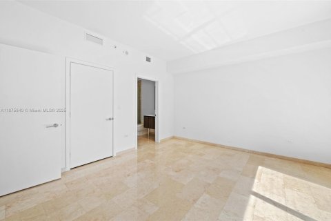 Condominio en alquiler en Miami, Florida, 2 dormitorios, 117.15 m2 № 1926669 - foto 28