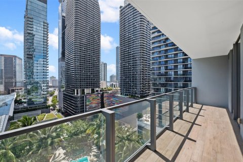 Condominio en alquiler en Miami, Florida, 2 dormitorios, 117.15 m2 № 1926669 - foto 11