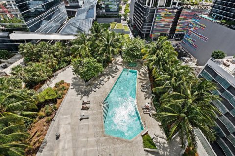 Condominio en alquiler en Miami, Florida, 2 dormitorios, 117.15 m2 № 1926669 - foto 13