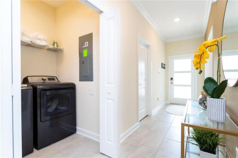 Townhouse in Davenport, Florida 5 bedrooms, 201.32 sq.m. № 1525768 - photo 22