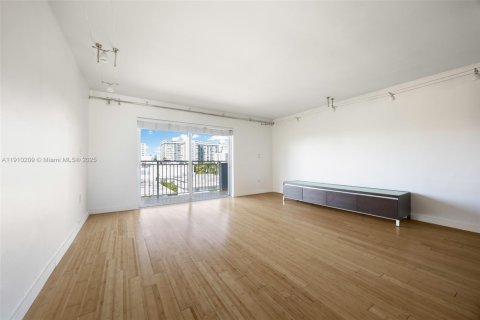 Copropriété à vendre à Miami Beach, Floride: 2 chambres, 91.79 m2 № 1966427 - photo 6