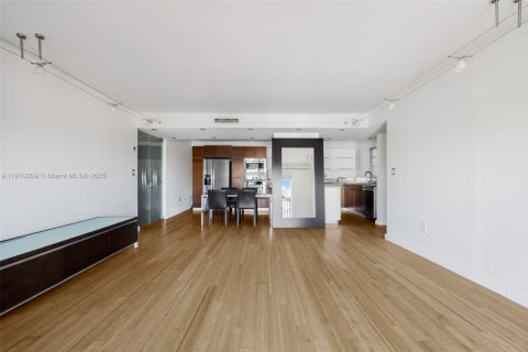 Copropriété à vendre à Miami Beach, Floride: 2 chambres, 91.79 m2 № 1966427 - photo 10