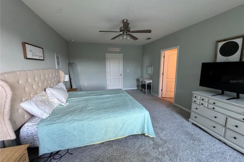 House in DeLand, Florida 5 bedrooms, 240.99 sq.m. № 2416488 - photo 11