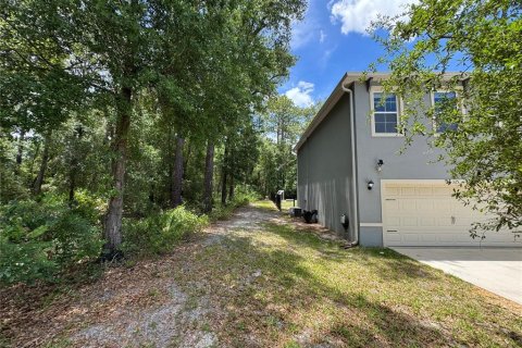House in DeLand, Florida 5 bedrooms, 240.99 sq.m. № 2416488 - photo 21