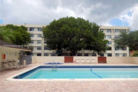 Copropriété à louer à Coral Springs, Floride: 1 chambre, 56.3 m2 № 1889325 - photo 3