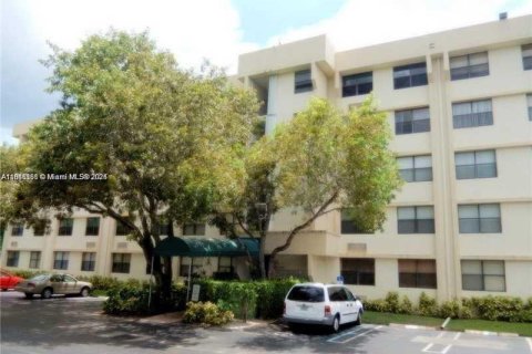 Copropriété à louer à Coral Springs, Floride: 1 chambre, 56.3 m2 № 1889325 - photo 2