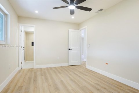 Купить виллу или дом в Санрайз, Флорида 3 спальни, 136.29м2, № 1993613 - фото 19