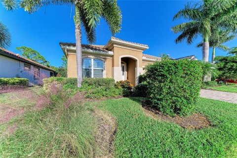 House in Venice, Florida 3 bedrooms, 220.46 sq.m. № 2431164 - photo 2