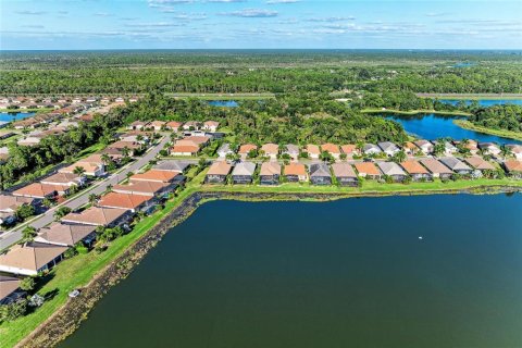 House in Venice, Florida 3 bedrooms, 220.46 sq.m. № 2431164 - photo 7