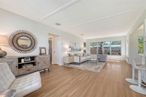Casa en venta en Sarasota, Florida, 3 dormitorios, 127.46 m2 № 2203468 - foto 3