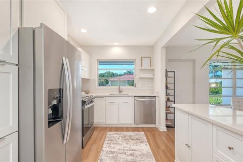 Casa en venta en Sarasota, Florida, 3 dormitorios, 127.46 m2 № 2203468 - foto 13