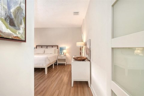 Casa en venta en Sarasota, Florida, 3 dormitorios, 127.46 m2 № 2203468 - foto 19
