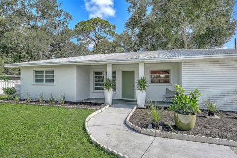 Casa en venta en Sarasota, Florida, 3 dormitorios, 127.46 m2 № 2203468 - foto 2