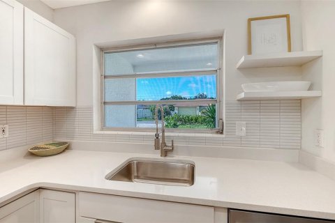 Casa en venta en Sarasota, Florida, 3 dormitorios, 127.46 m2 № 2203468 - foto 15