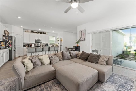Villa ou maison à vendre à Orlando, Floride: 5 chambres, 245.08 m2 № 1813456 - photo 5