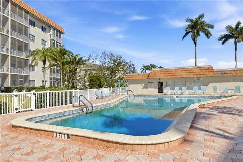 Condominio en venta en Bradenton, Florida, 3 dormitorios, 238.02 m2 № 2212402 - foto 20