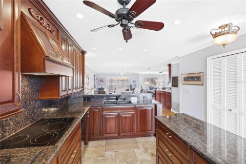Condominio en venta en Bradenton, Florida, 3 dormitorios, 238.02 m2 № 2212402 - foto 4