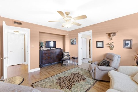 Condominio en venta en Bradenton, Florida, 3 dormitorios, 238.02 m2 № 2212402 - foto 14