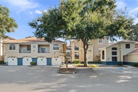 Condo in Orlando, Florida, 1 bedroom № 2214595 - photo 19