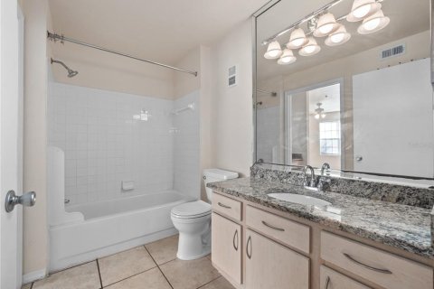 Condo in Orlando, Florida, 1 bedroom № 2214595 - photo 13