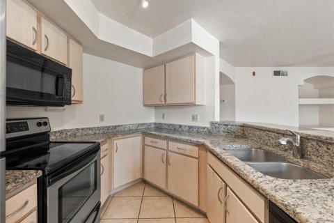 Condo in Orlando, Florida, 1 bedroom № 2214595 - photo 8